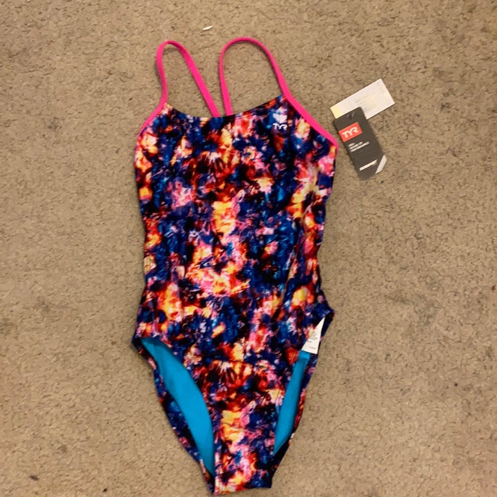 TYR Brand new, tag still on , never worn size 28